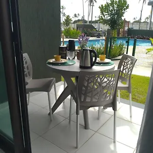 https://mana-beach-muro-alto-resort.portodegalinhashotels.com